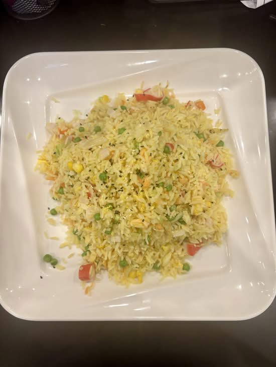 H3. Canadian Smoked Salmon Fried Rice (秘製煙三文魚炒飯)